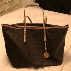 Michael Kors Tote